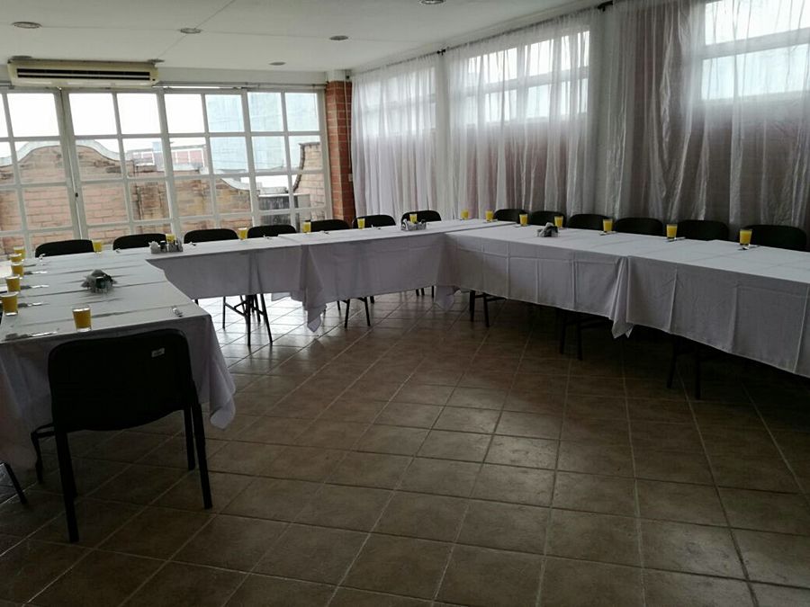 Ayenda 1223 Porton De La 10 Hotel Medellín Buitenkant foto